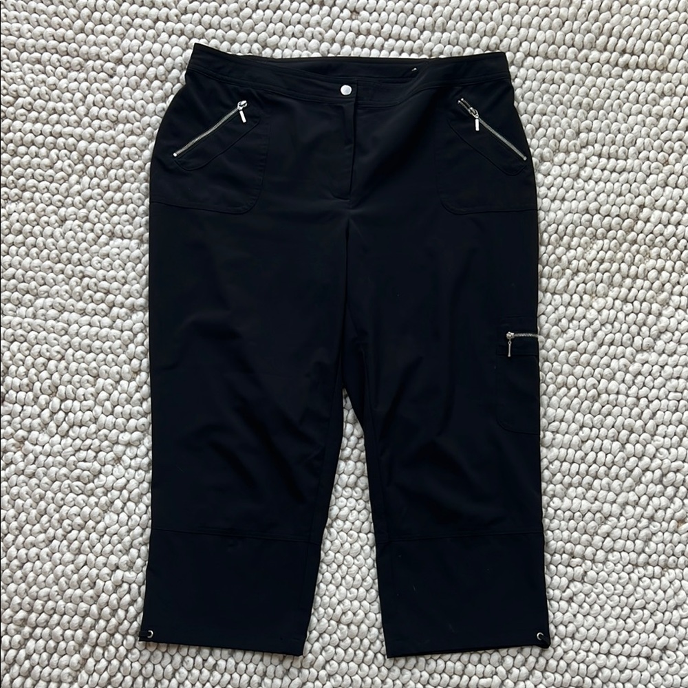 Chico Zenergy sz 2 Black Capri Pants with Zipper Pockets drawstring hem